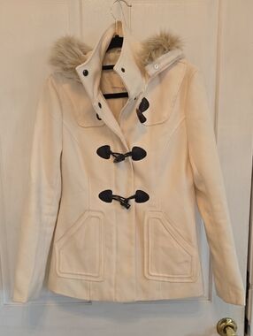 Sound & Matter Cream Toggle Pea Coat with Faux Fur Trim